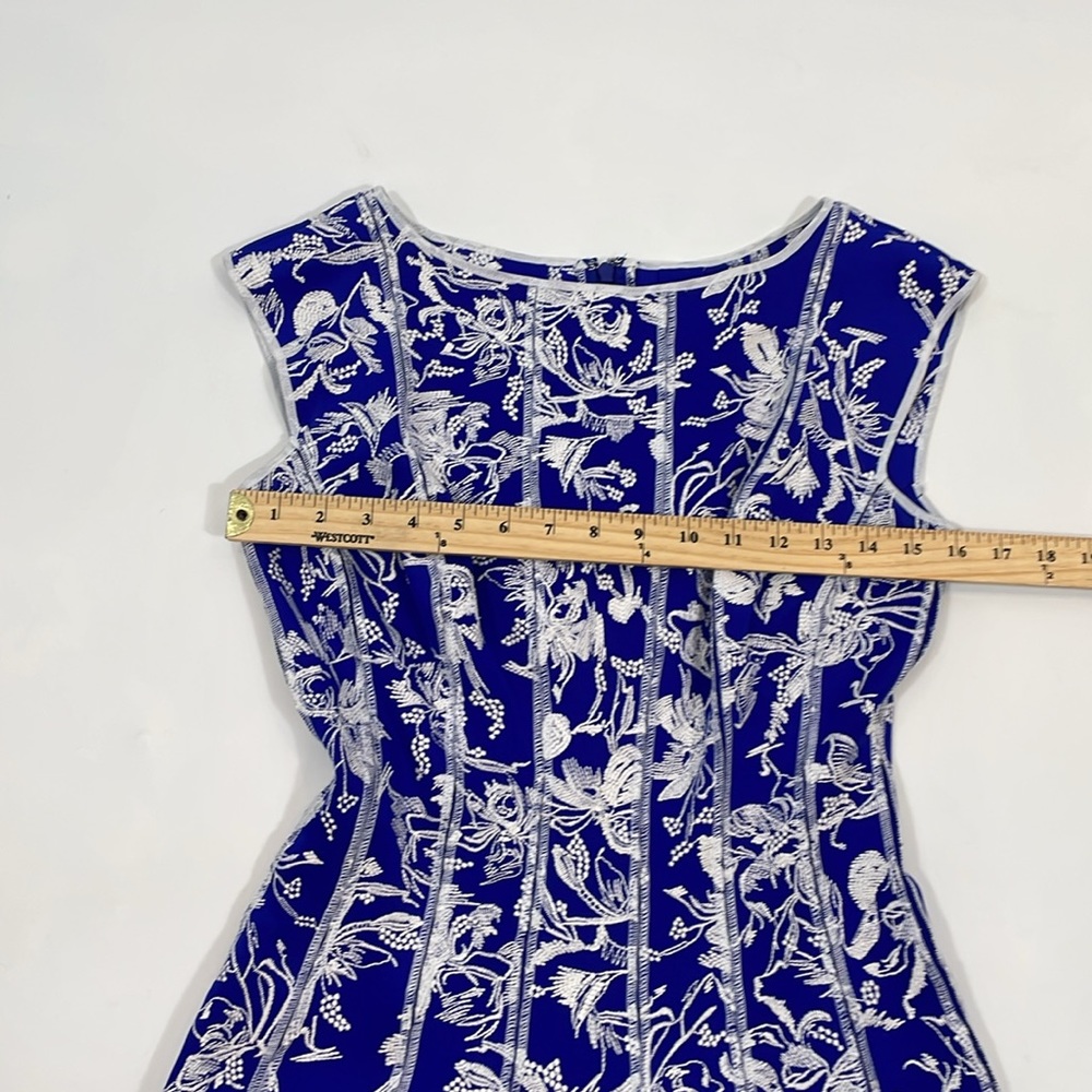 Tadashi Shoji Dress Size S Blue And White Dress EUC Like New Beautiful - Picture 8 of 11